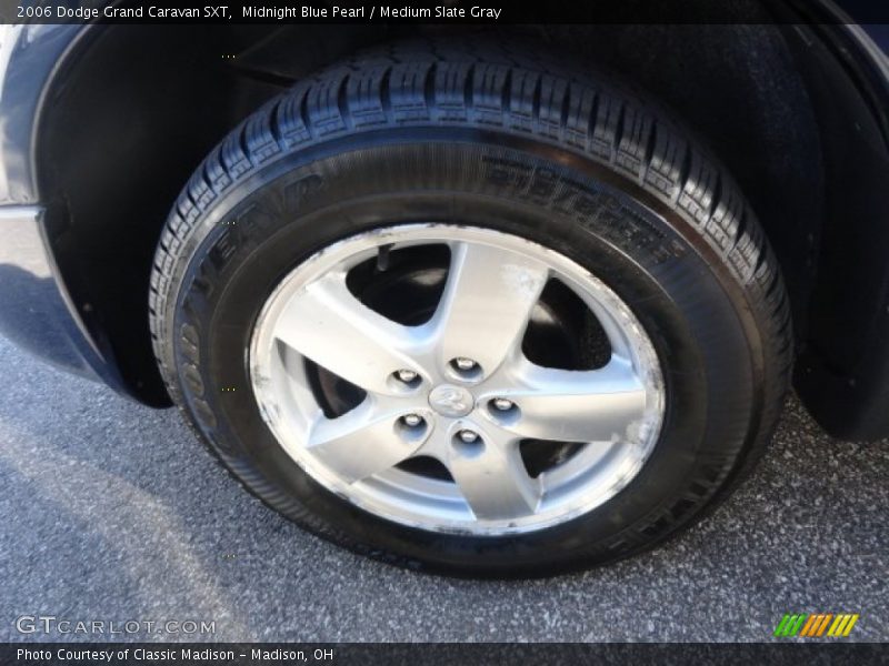 Midnight Blue Pearl / Medium Slate Gray 2006 Dodge Grand Caravan SXT