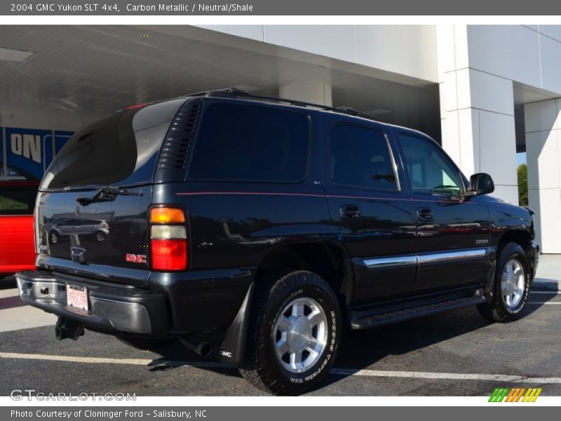 Carbon Metallic / Neutral/Shale 2004 GMC Yukon SLT 4x4