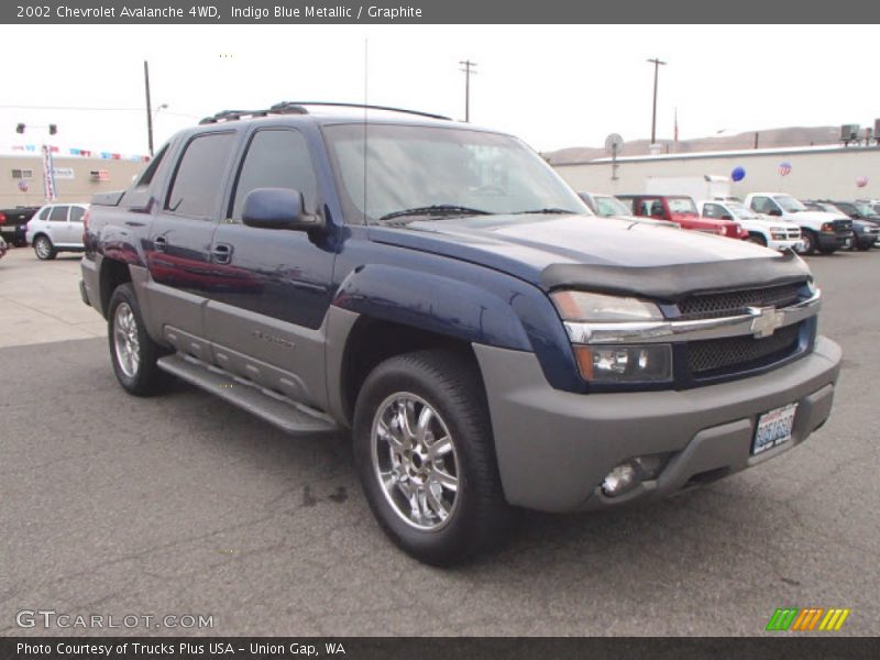 Indigo Blue Metallic / Graphite 2002 Chevrolet Avalanche 4WD