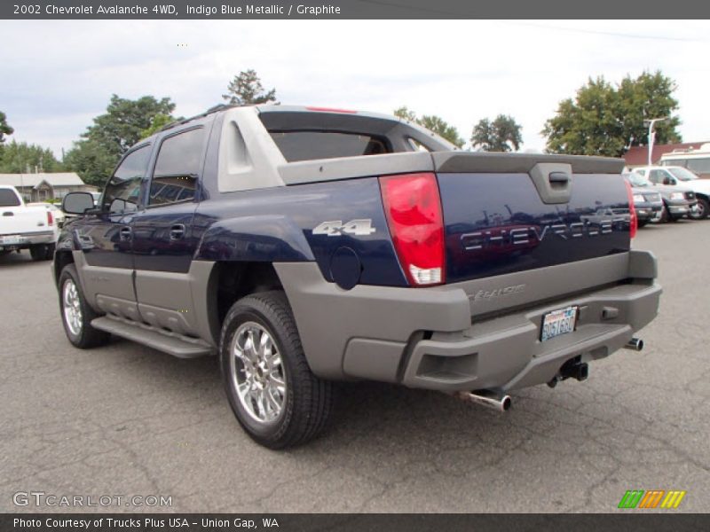 Indigo Blue Metallic / Graphite 2002 Chevrolet Avalanche 4WD