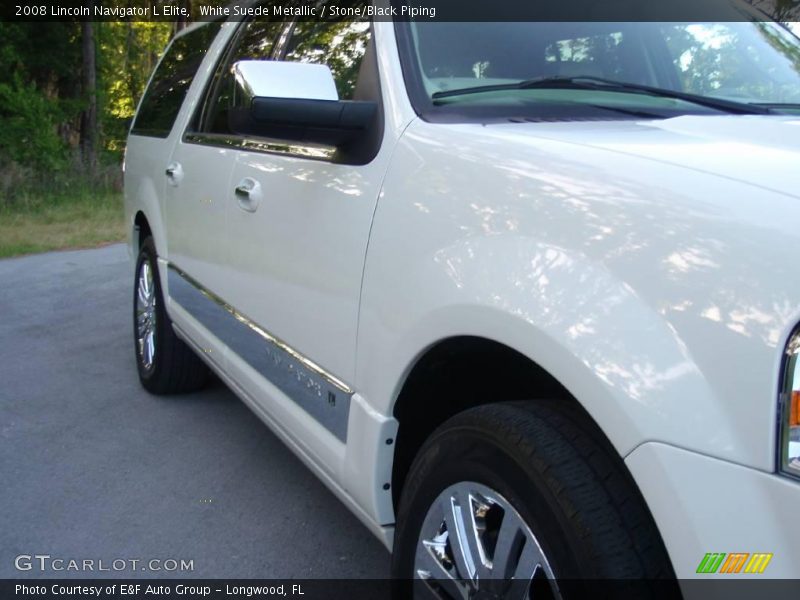 White Suede Metallic / Stone/Black Piping 2008 Lincoln Navigator L Elite