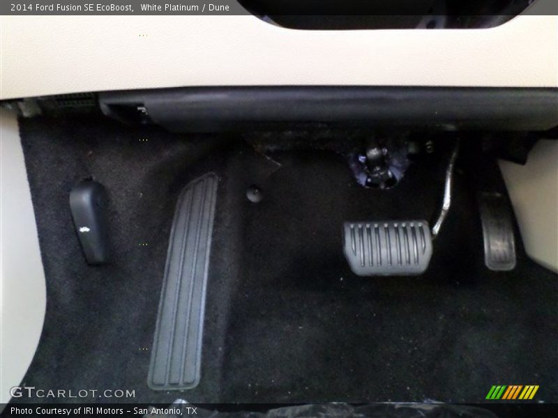 White Platinum / Dune 2014 Ford Fusion SE EcoBoost