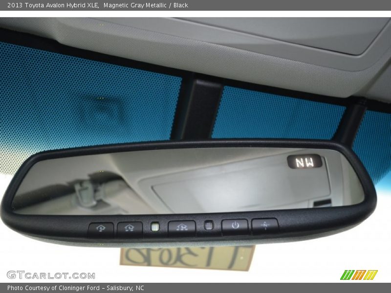 Magnetic Gray Metallic / Black 2013 Toyota Avalon Hybrid XLE