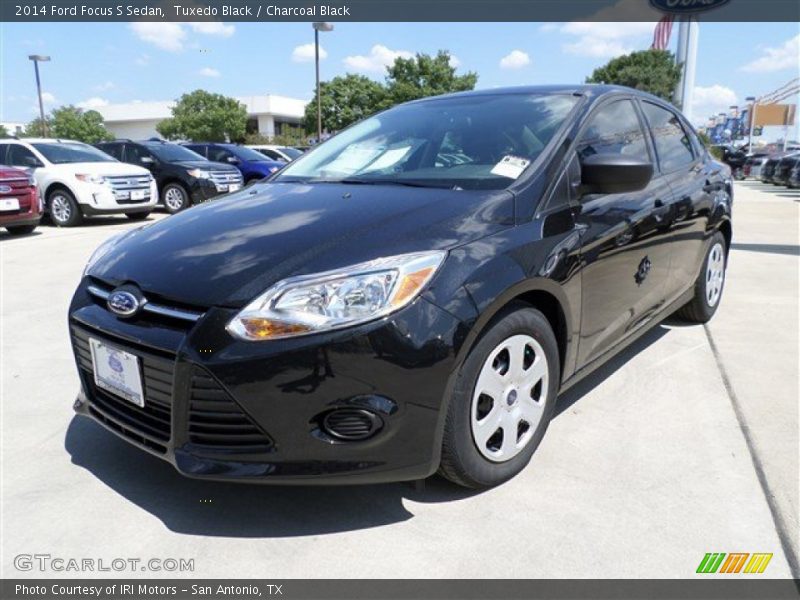 Tuxedo Black / Charcoal Black 2014 Ford Focus S Sedan