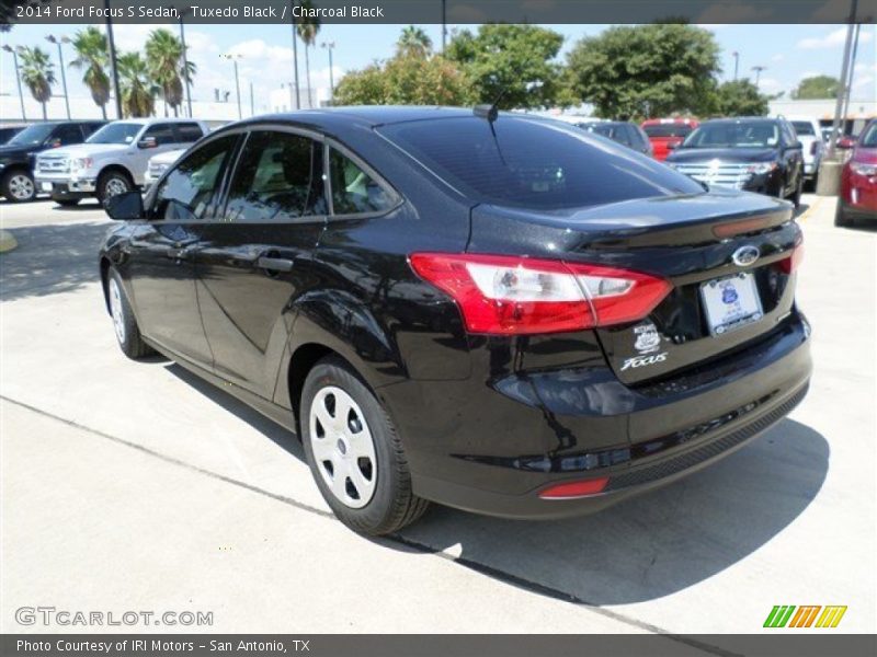 Tuxedo Black / Charcoal Black 2014 Ford Focus S Sedan