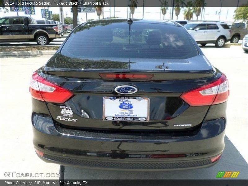 Tuxedo Black / Charcoal Black 2014 Ford Focus S Sedan