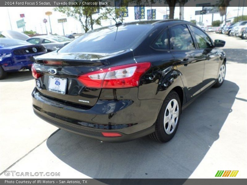 Tuxedo Black / Charcoal Black 2014 Ford Focus S Sedan