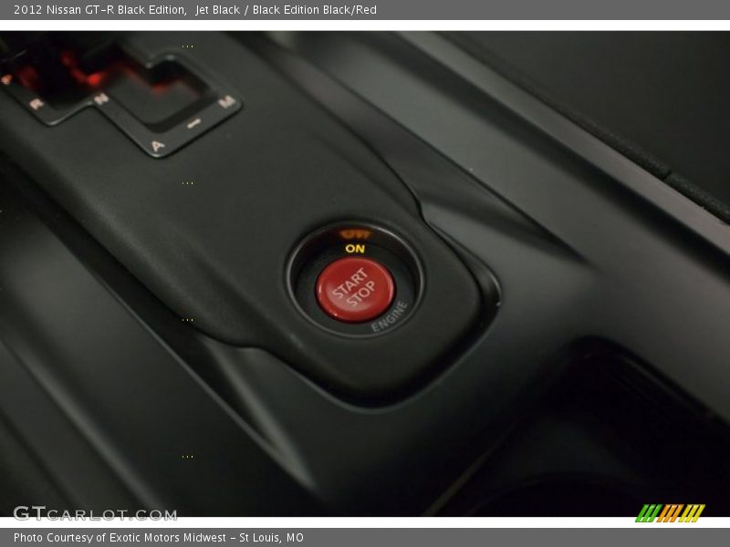 Controls of 2012 GT-R Black Edition