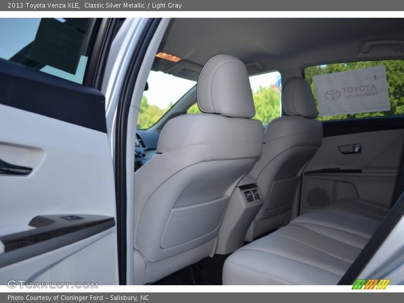 Classic Silver Metallic / Light Gray 2013 Toyota Venza XLE