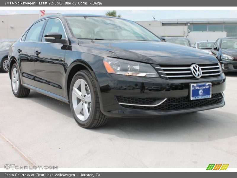 Black / Cornsilk Beige 2014 Volkswagen Passat 2.5L SE