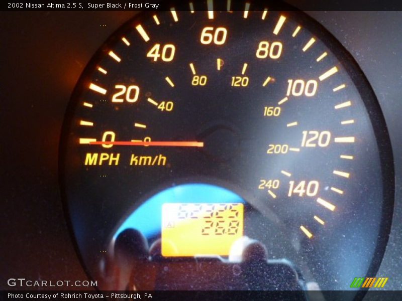 Super Black / Frost Gray 2002 Nissan Altima 2.5 S