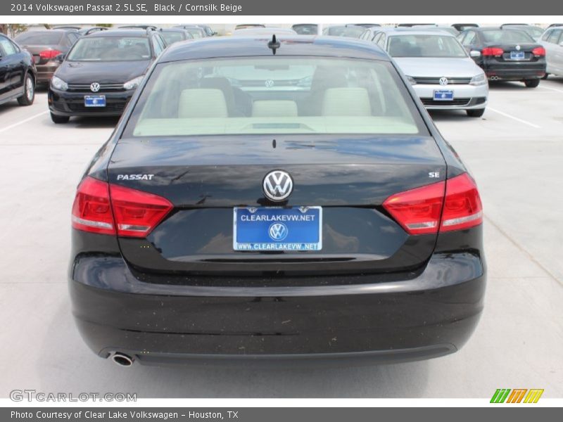 Black / Cornsilk Beige 2014 Volkswagen Passat 2.5L SE
