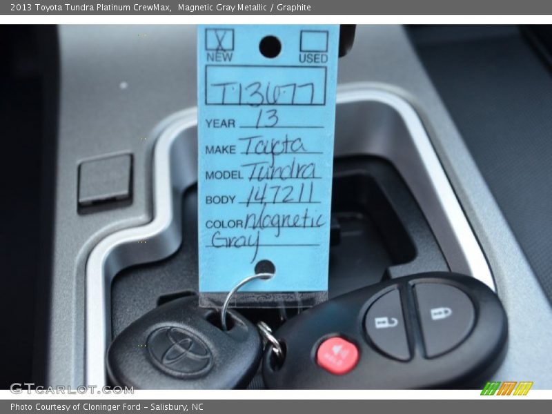 Magnetic Gray Metallic / Graphite 2013 Toyota Tundra Platinum CrewMax