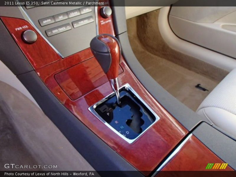 Satin Cashmere Metallic / Parchment 2011 Lexus ES 350
