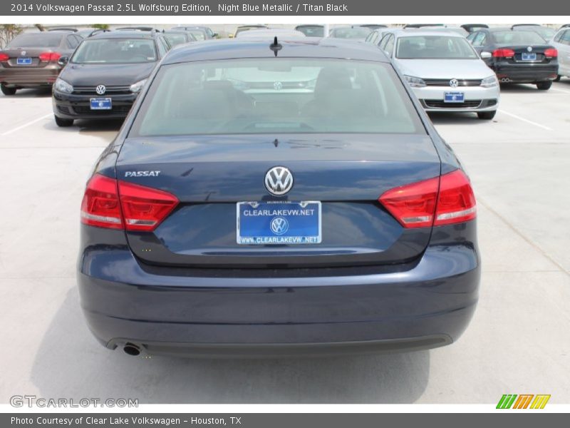 Night Blue Metallic / Titan Black 2014 Volkswagen Passat 2.5L Wolfsburg Edition
