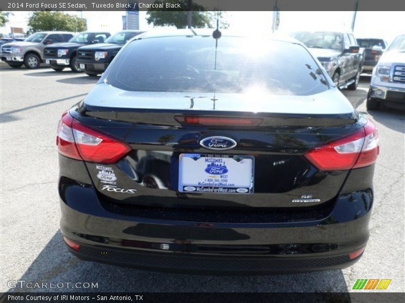 Tuxedo Black / Charcoal Black 2014 Ford Focus SE Sedan