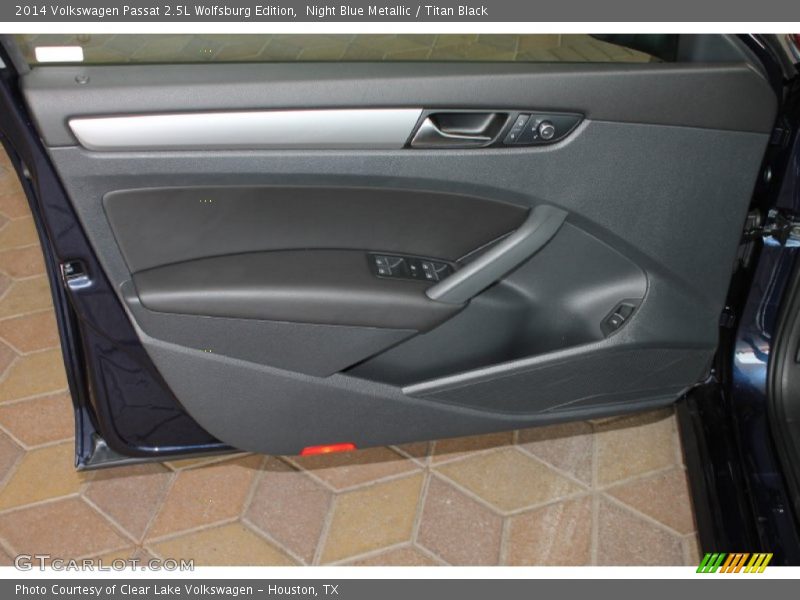 Night Blue Metallic / Titan Black 2014 Volkswagen Passat 2.5L Wolfsburg Edition