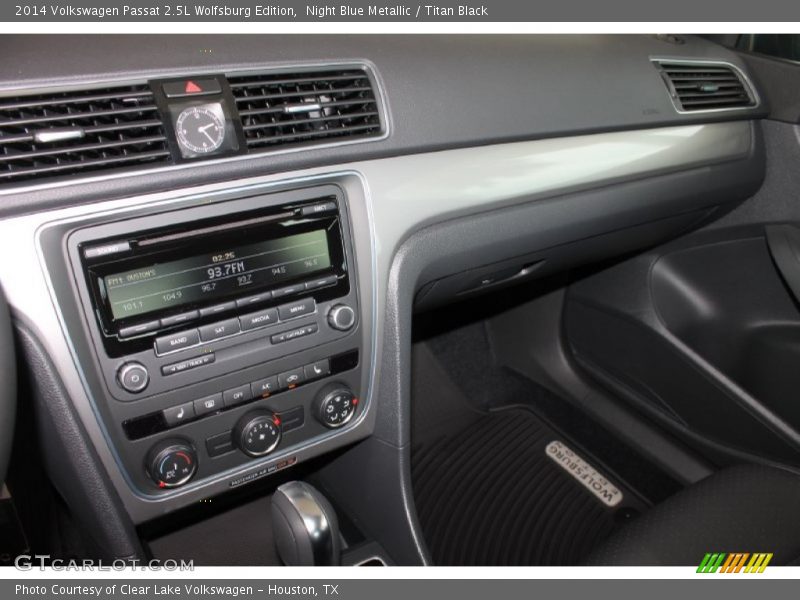 Night Blue Metallic / Titan Black 2014 Volkswagen Passat 2.5L Wolfsburg Edition
