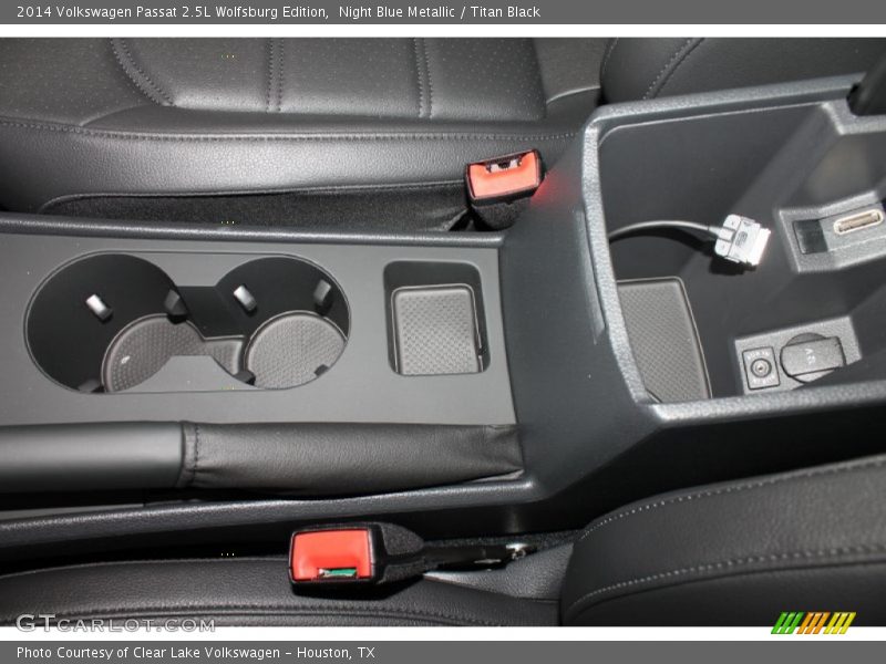 Night Blue Metallic / Titan Black 2014 Volkswagen Passat 2.5L Wolfsburg Edition