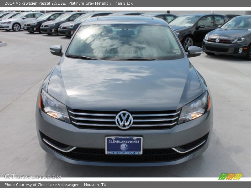 Platinum Gray Metallic / Titan Black 2014 Volkswagen Passat 2.5L SE