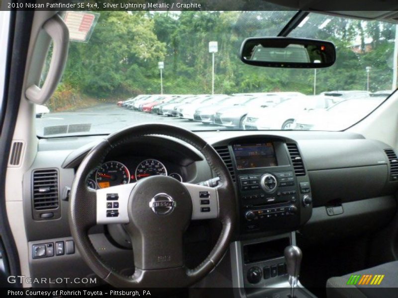 Silver Lightning Metallic / Graphite 2010 Nissan Pathfinder SE 4x4