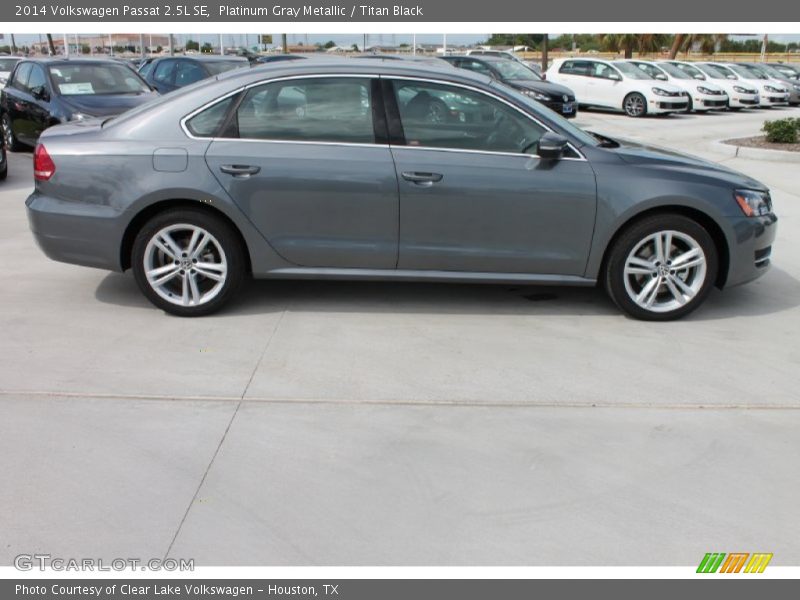 Platinum Gray Metallic / Titan Black 2014 Volkswagen Passat 2.5L SE