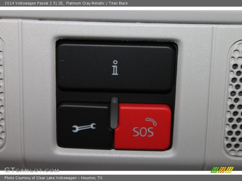 Platinum Gray Metallic / Titan Black 2014 Volkswagen Passat 2.5L SE