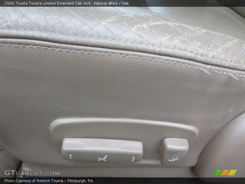 Natural White / Oak 2000 Toyota Tundra Limited Extended Cab 4x4