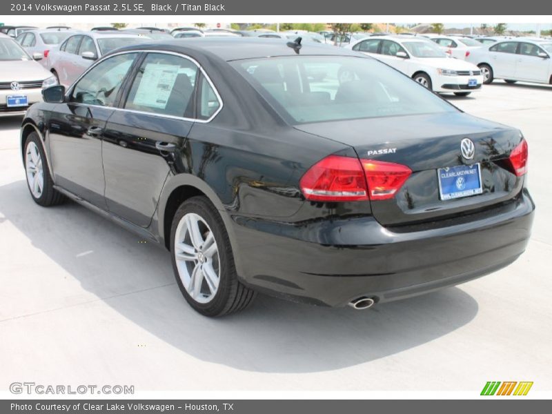 Black / Titan Black 2014 Volkswagen Passat 2.5L SE