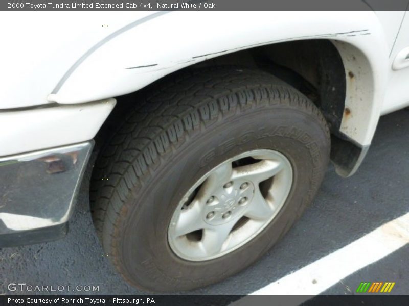Natural White / Oak 2000 Toyota Tundra Limited Extended Cab 4x4