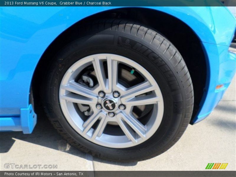 Grabber Blue / Charcoal Black 2013 Ford Mustang V6 Coupe