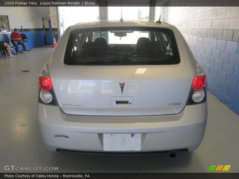 Liquid Platinum Metallic / Ebony 2009 Pontiac Vibe