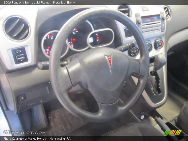 Liquid Platinum Metallic / Ebony 2009 Pontiac Vibe