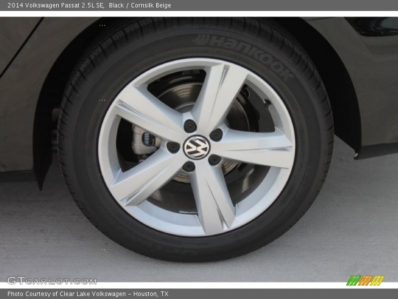 Black / Cornsilk Beige 2014 Volkswagen Passat 2.5L SE