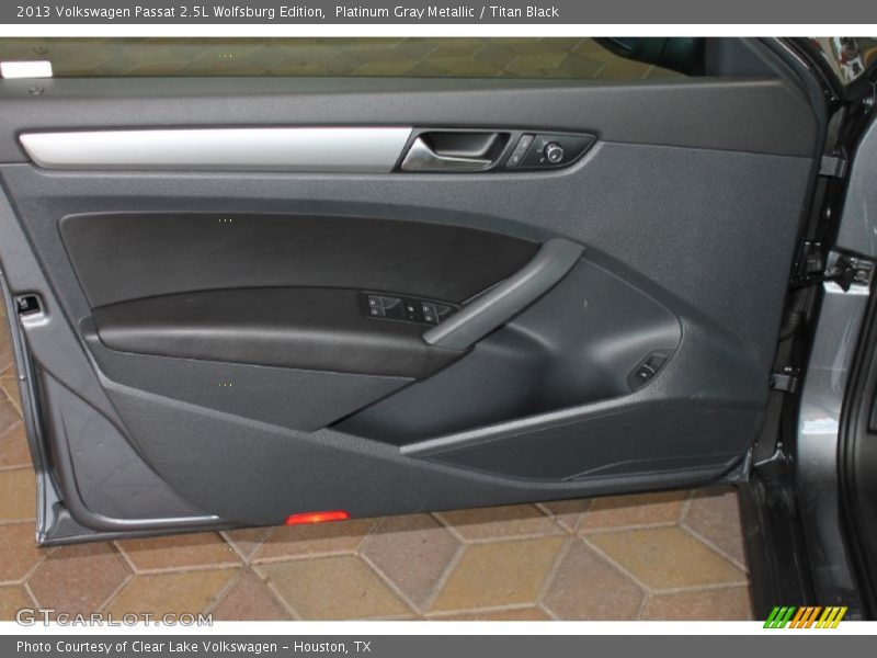 Platinum Gray Metallic / Titan Black 2013 Volkswagen Passat 2.5L Wolfsburg Edition