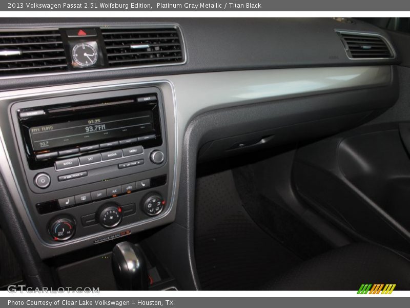 Platinum Gray Metallic / Titan Black 2013 Volkswagen Passat 2.5L Wolfsburg Edition