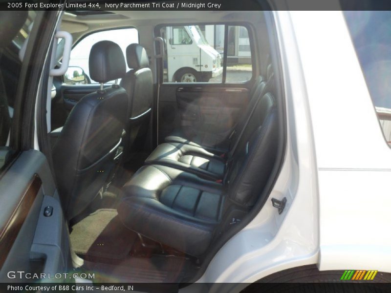 Ivory Parchment Tri Coat / Midnight Grey 2005 Ford Explorer Limited 4x4