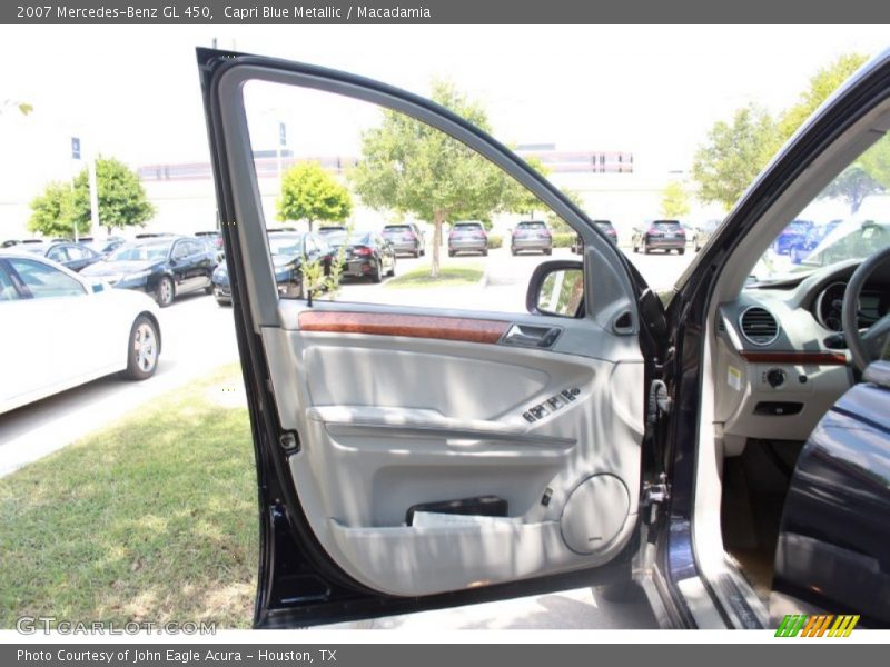 Capri Blue Metallic / Macadamia 2007 Mercedes-Benz GL 450