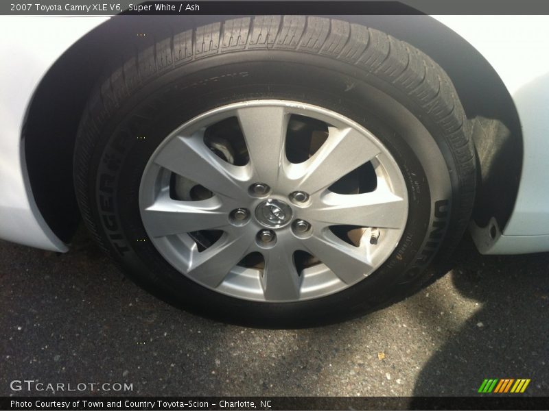 Super White / Ash 2007 Toyota Camry XLE V6