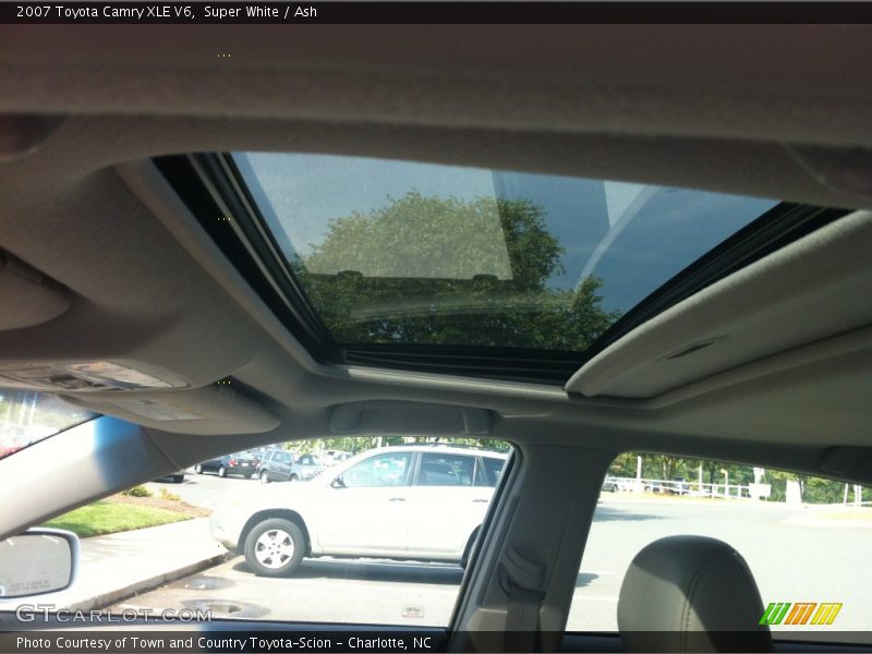Super White / Ash 2007 Toyota Camry XLE V6