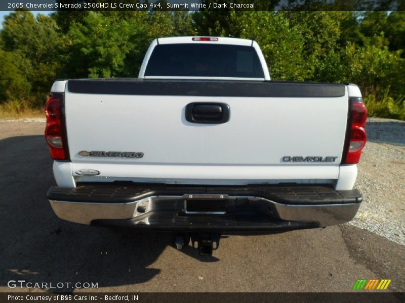 Summit White / Dark Charcoal 2005 Chevrolet Silverado 2500HD LS Crew Cab 4x4