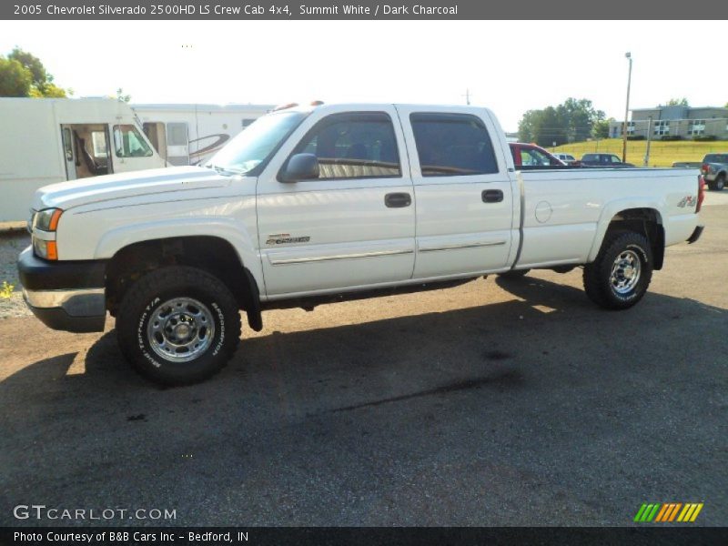 Summit White / Dark Charcoal 2005 Chevrolet Silverado 2500HD LS Crew Cab 4x4