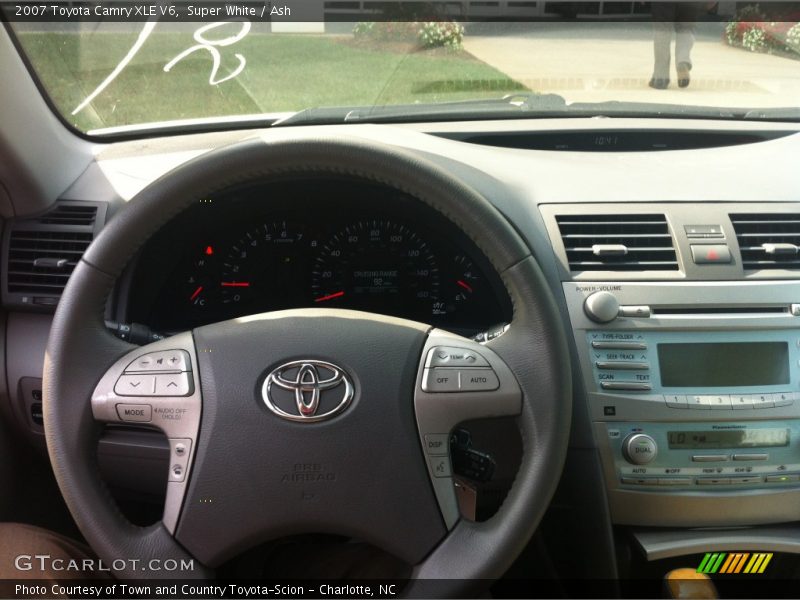 Super White / Ash 2007 Toyota Camry XLE V6