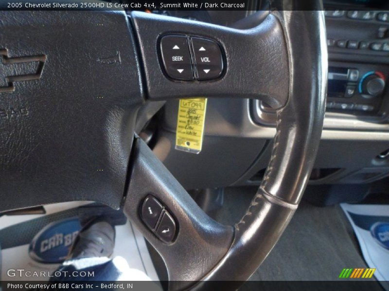 Summit White / Dark Charcoal 2005 Chevrolet Silverado 2500HD LS Crew Cab 4x4