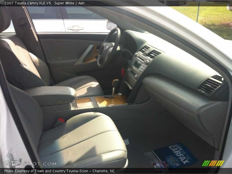 Super White / Ash 2007 Toyota Camry XLE V6