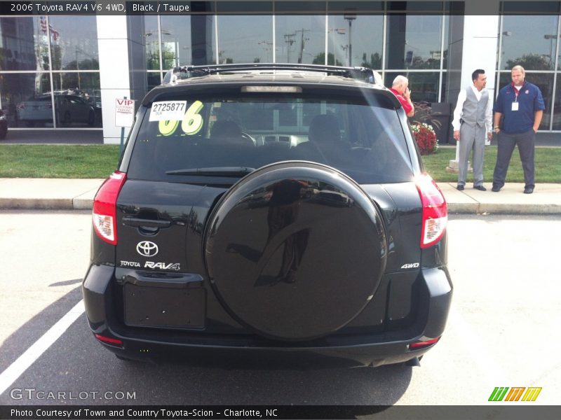 Black / Taupe 2006 Toyota RAV4 V6 4WD