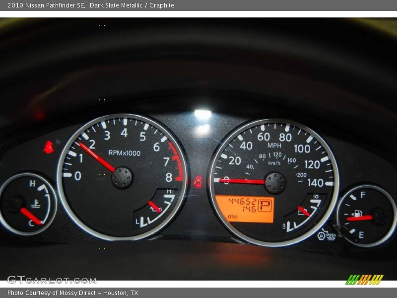Dark Slate Metallic / Graphite 2010 Nissan Pathfinder SE