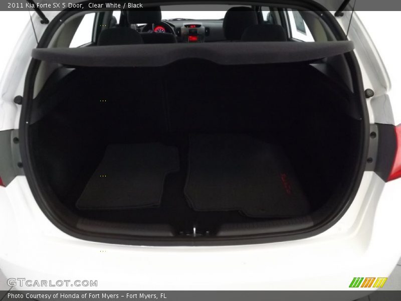  2011 Forte SX 5 Door Trunk