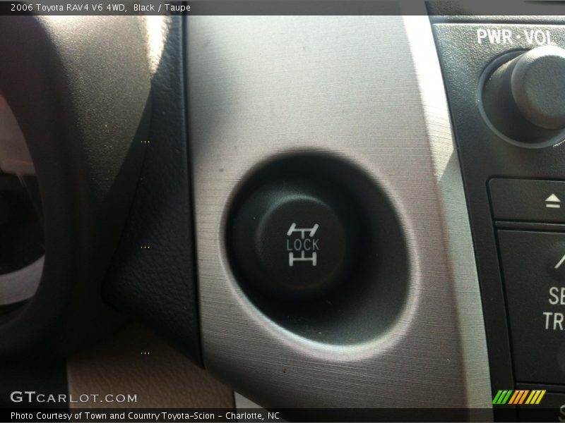 Black / Taupe 2006 Toyota RAV4 V6 4WD