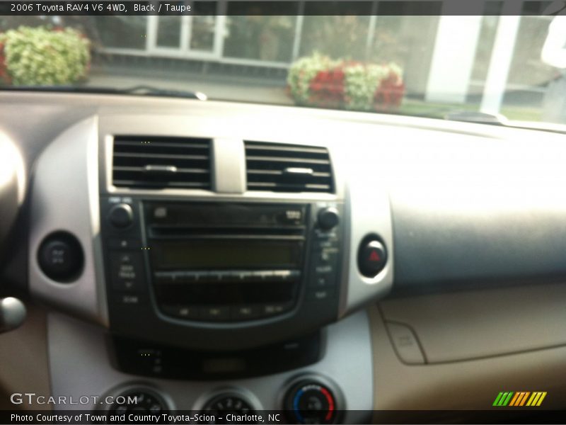 Black / Taupe 2006 Toyota RAV4 V6 4WD